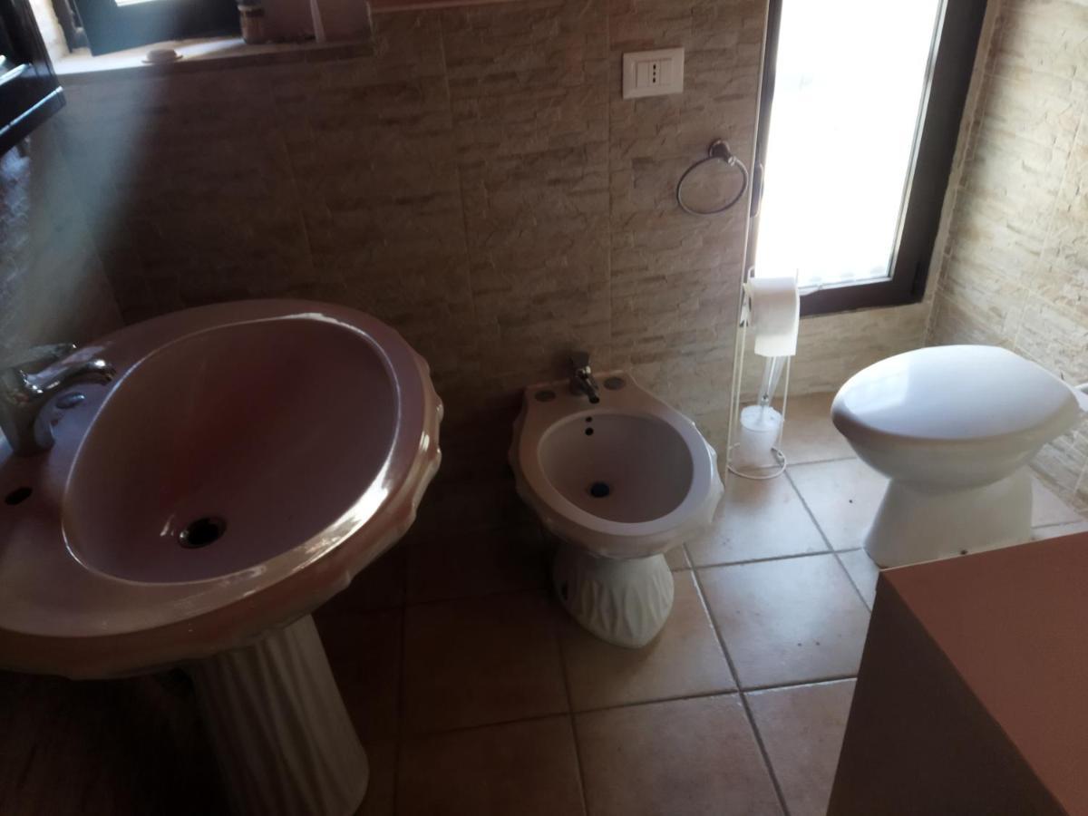 Loft 70 Apartment Montescudaio Bagian luar foto
